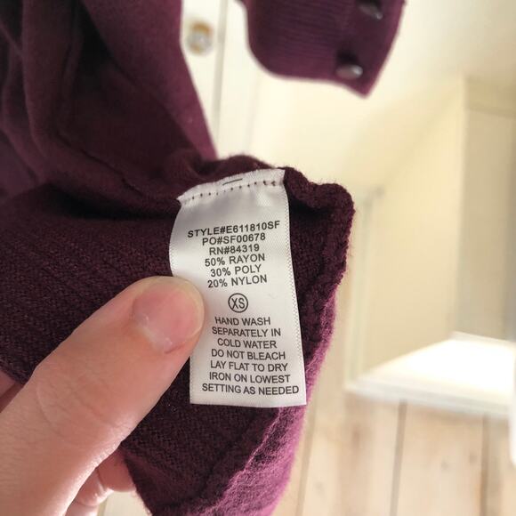 Evolution by Cyrus Women's NWOT Rayon Blend Burgundy Open Cardigan - Size XS - Picture 4 of 6